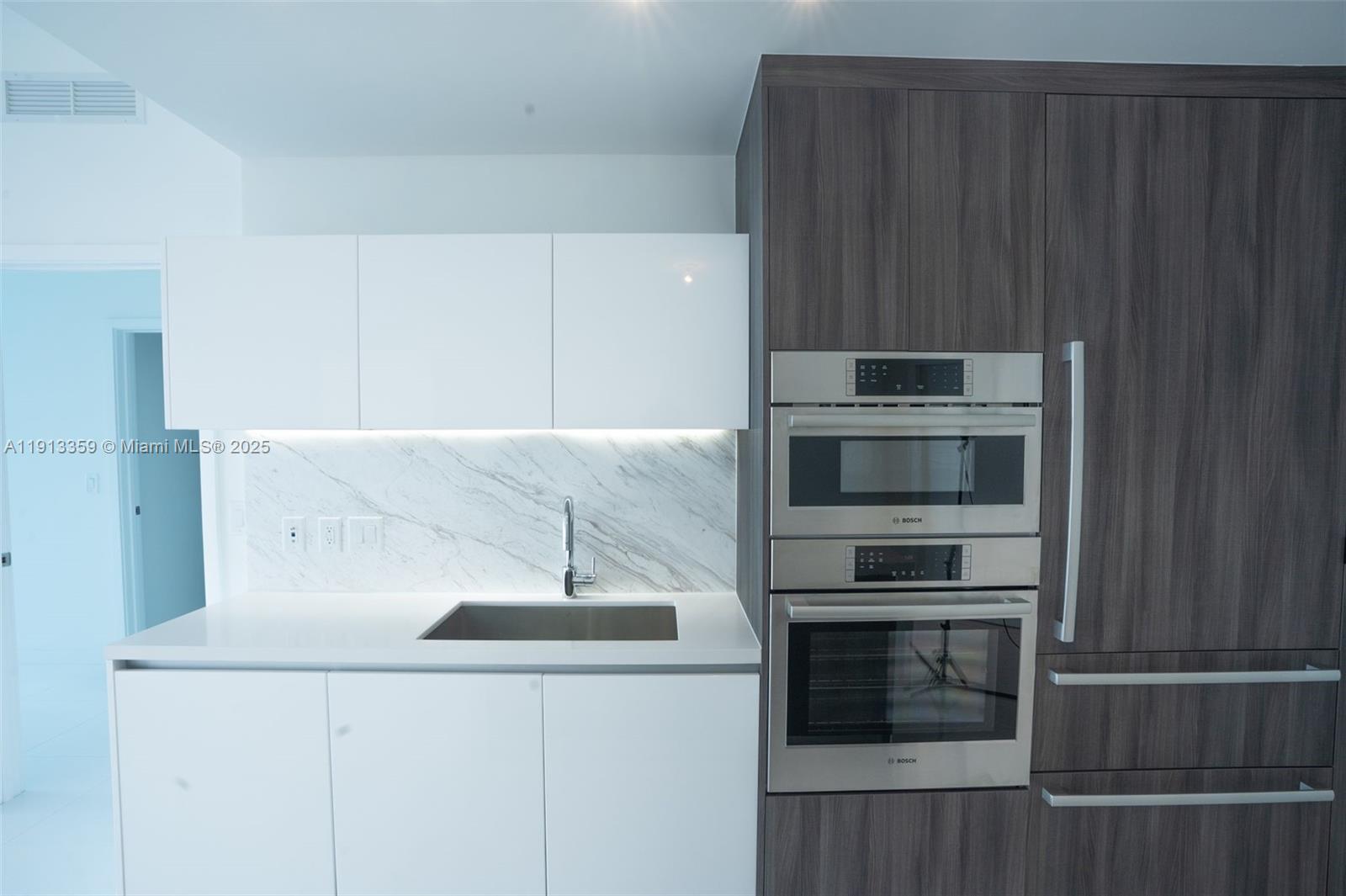851 NE 1st Ave #3908, Miami FL 33132