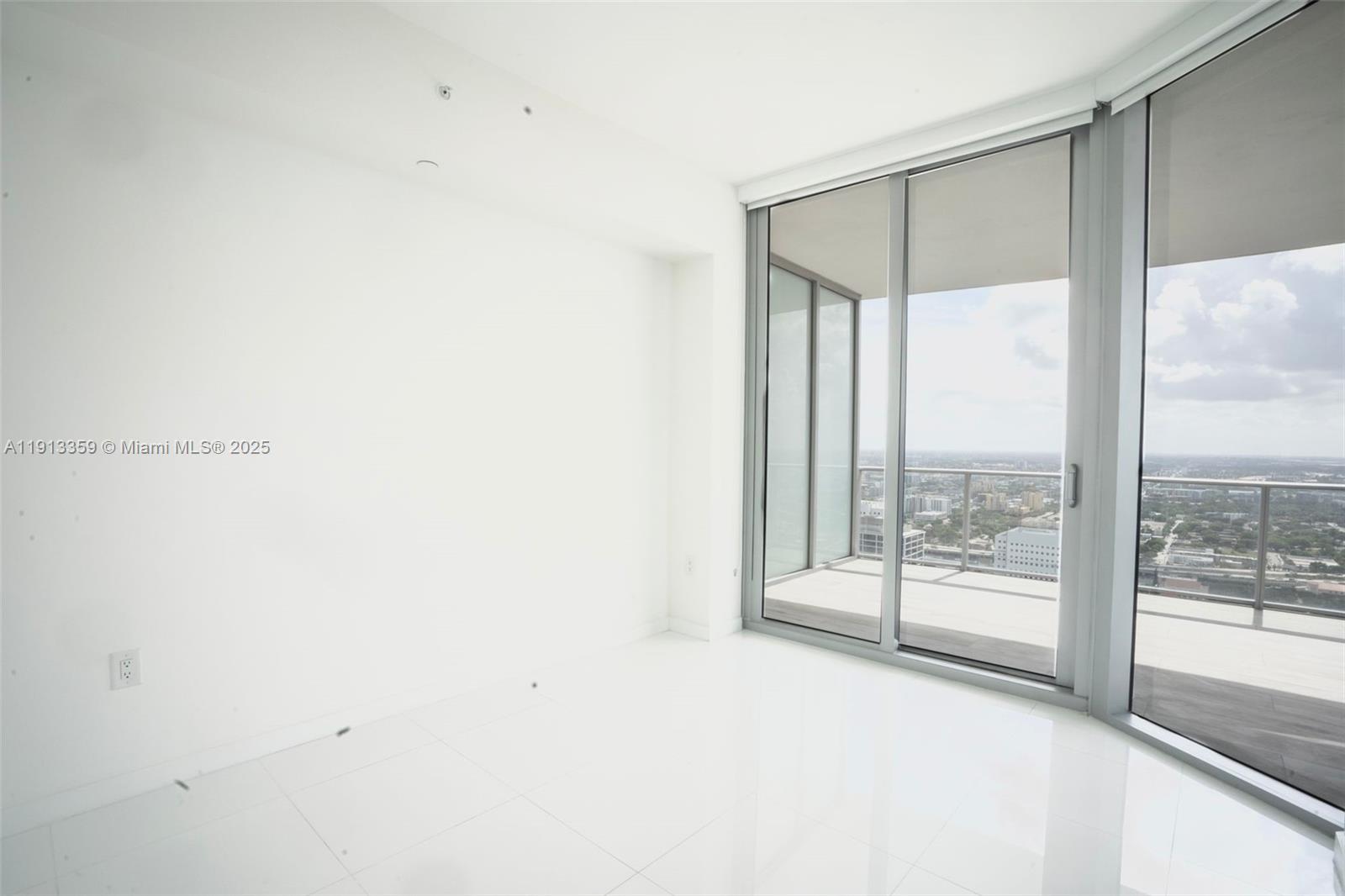 851 NE 1st Ave #3908, Miami FL 33132