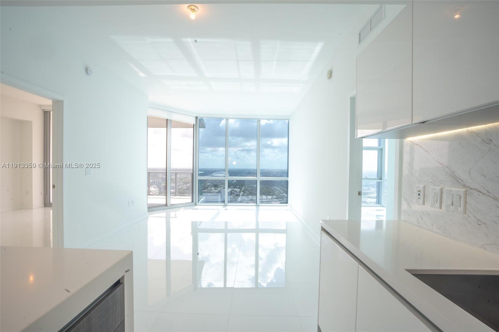 851 NE 1st Ave #3908, Miami FL 33132