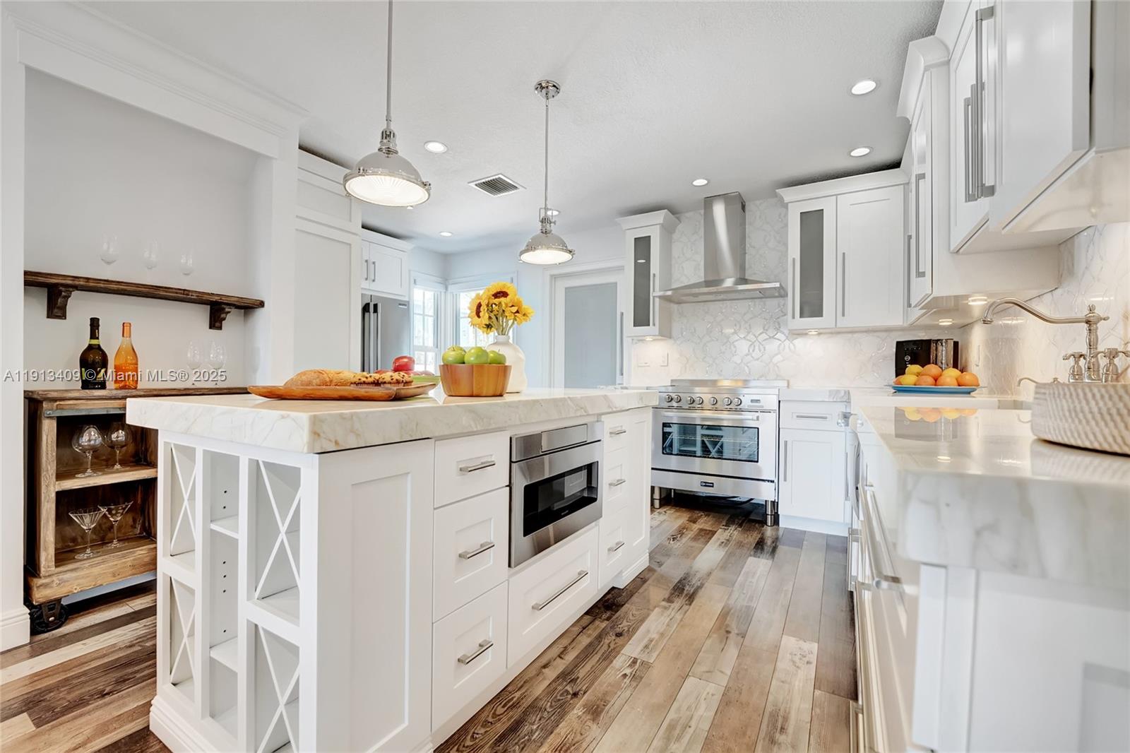 203 Ocean Dunes Cir, Jupiter FL 33477