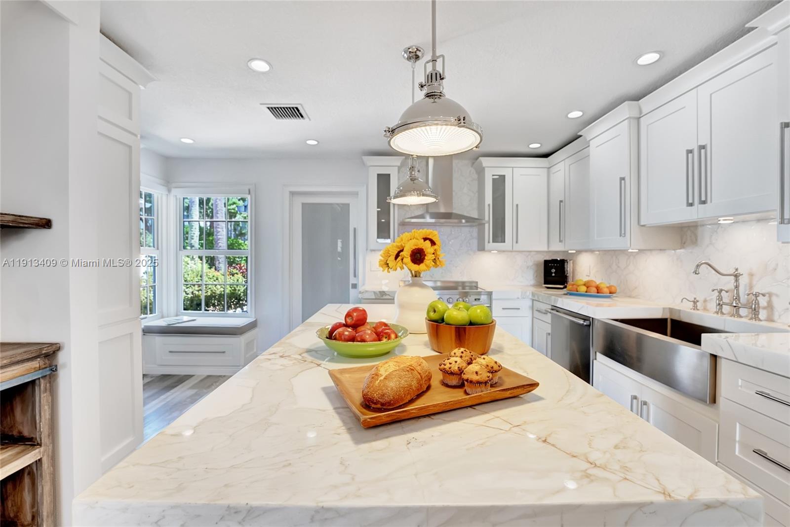 203 Ocean Dunes Cir, Jupiter FL 33477