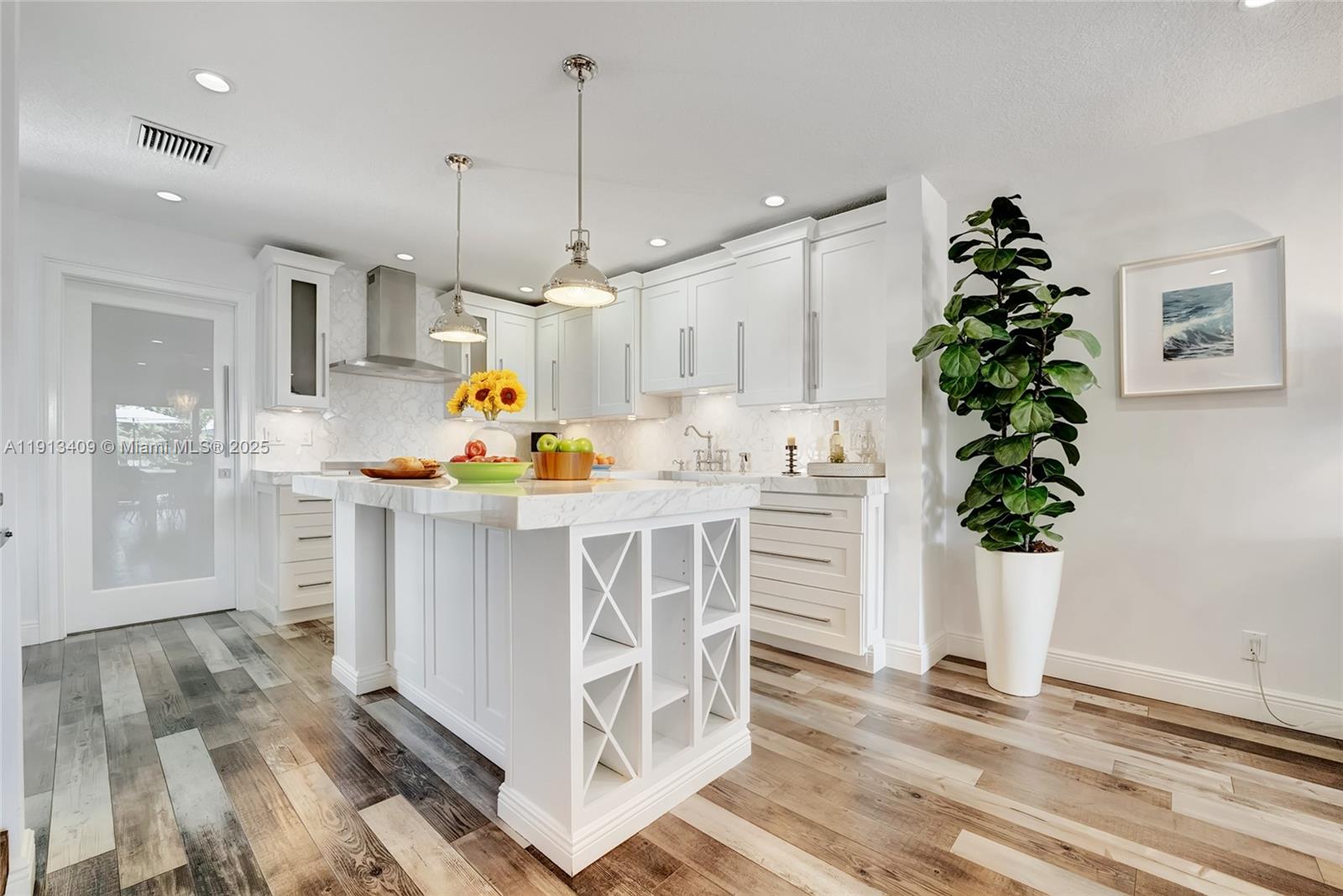 203 Ocean Dunes Cir, Jupiter FL 33477