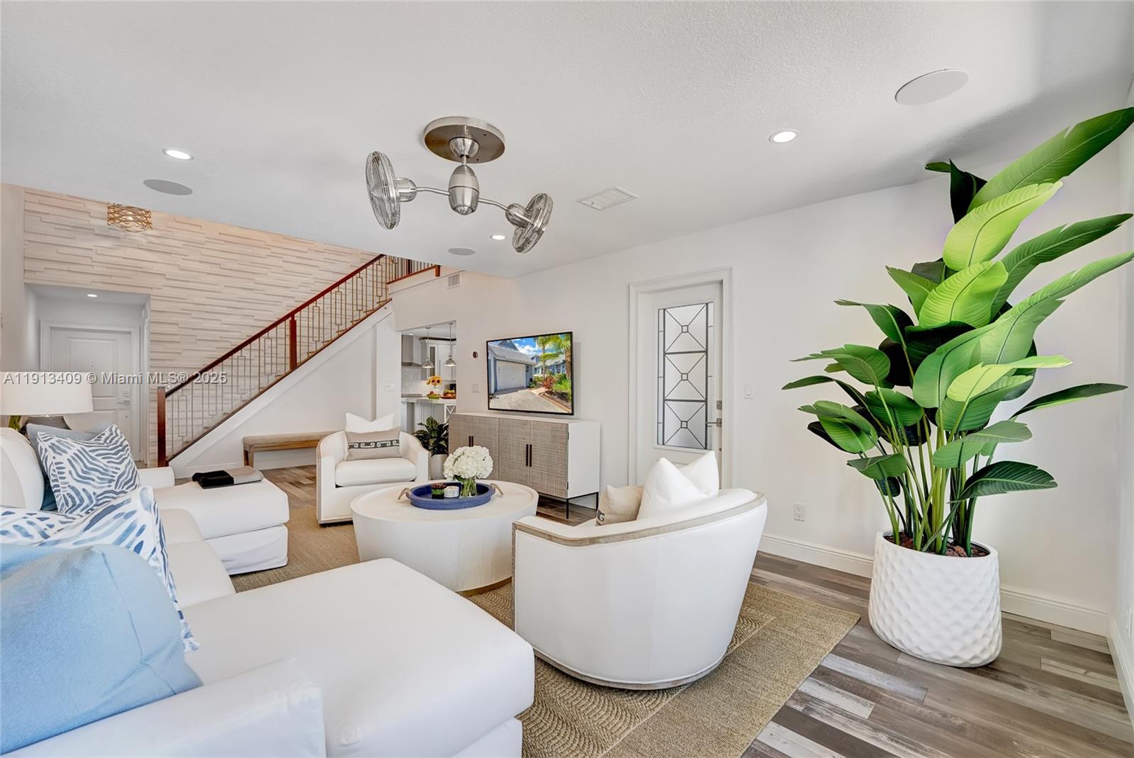 203 Ocean Dunes Cir, Jupiter FL 33477