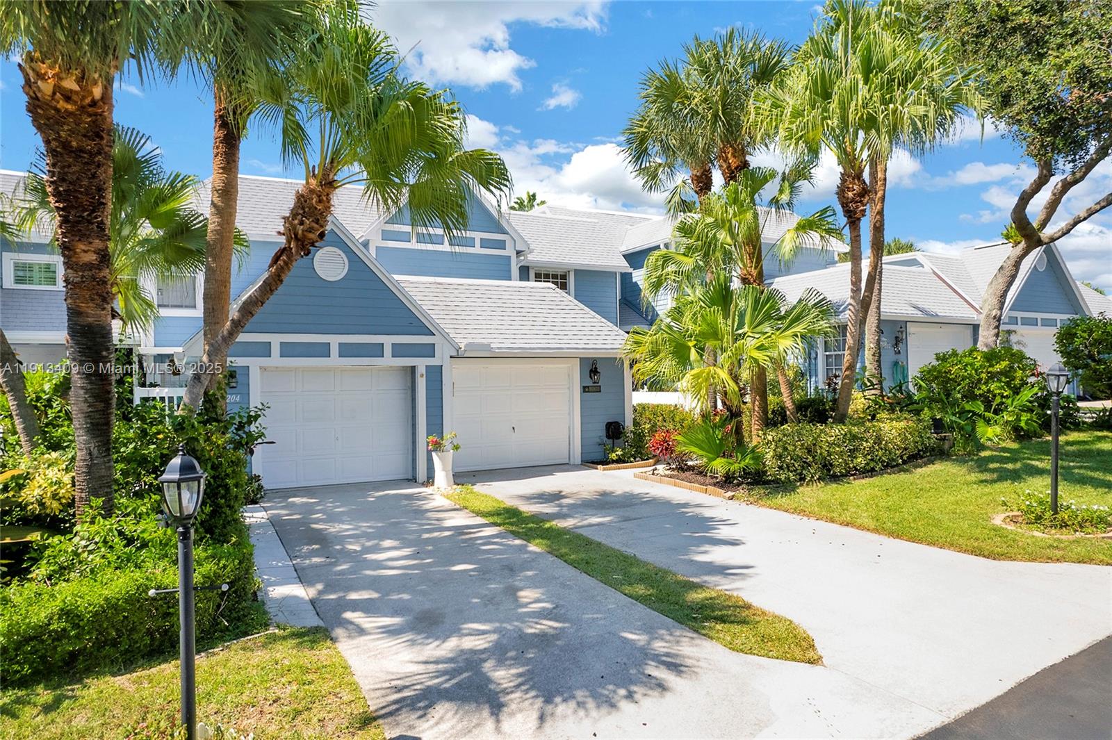 203 Ocean Dunes Cir, Jupiter FL 33477