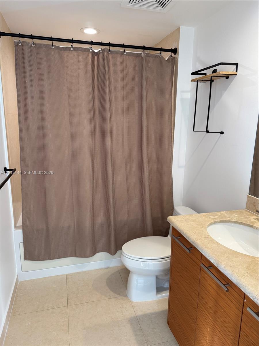 50 Biscayne Blvd #4807, Miami FL 33132