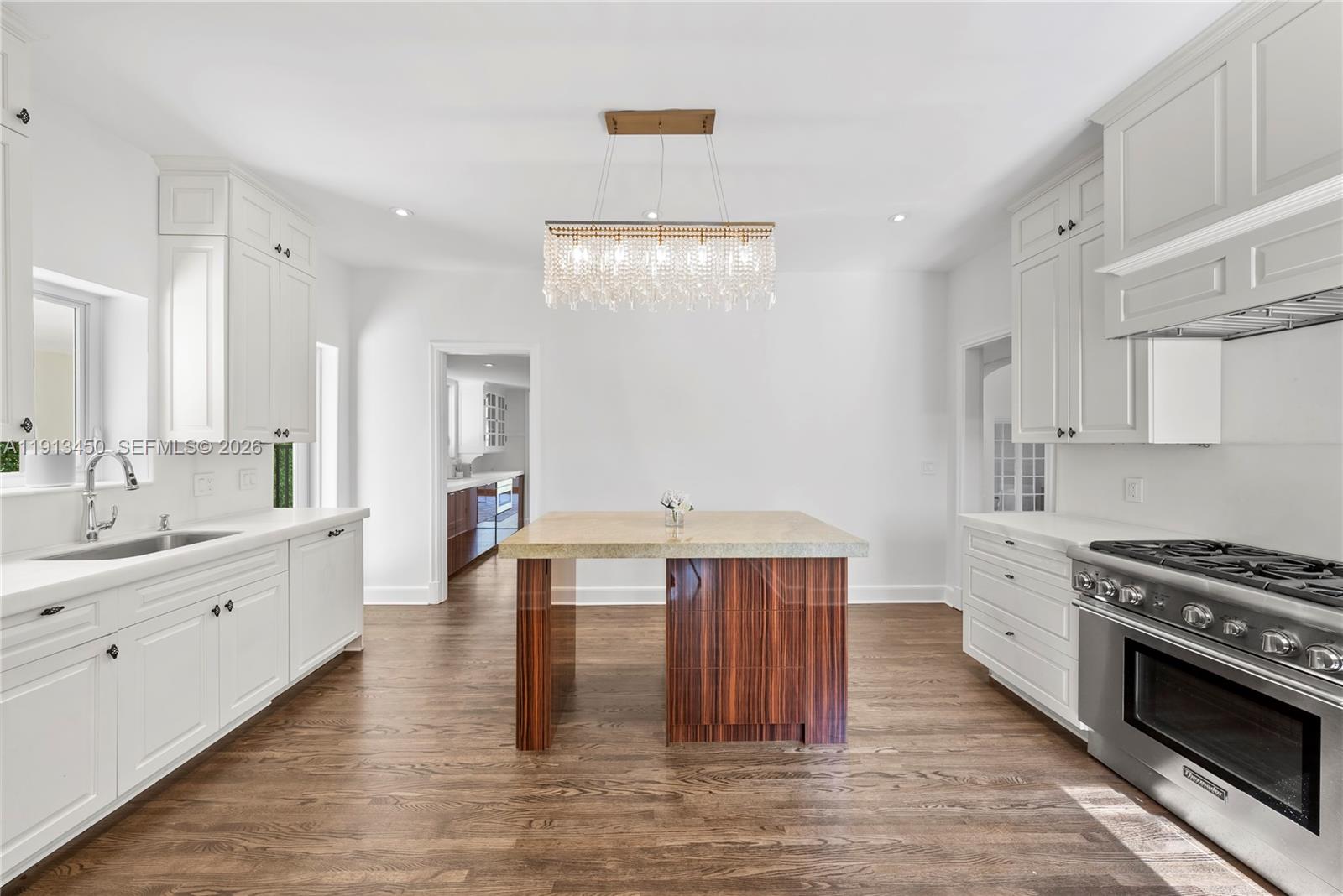 5800 La Gorce Dr, Miami Beach FL 33140