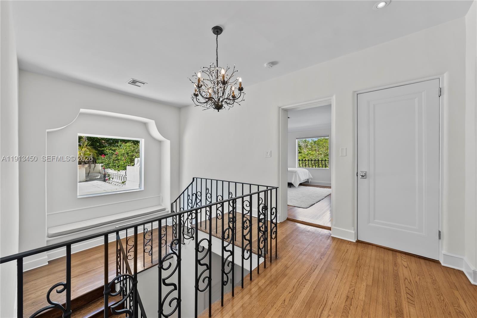 5800 La Gorce Dr, Miami Beach FL 33140