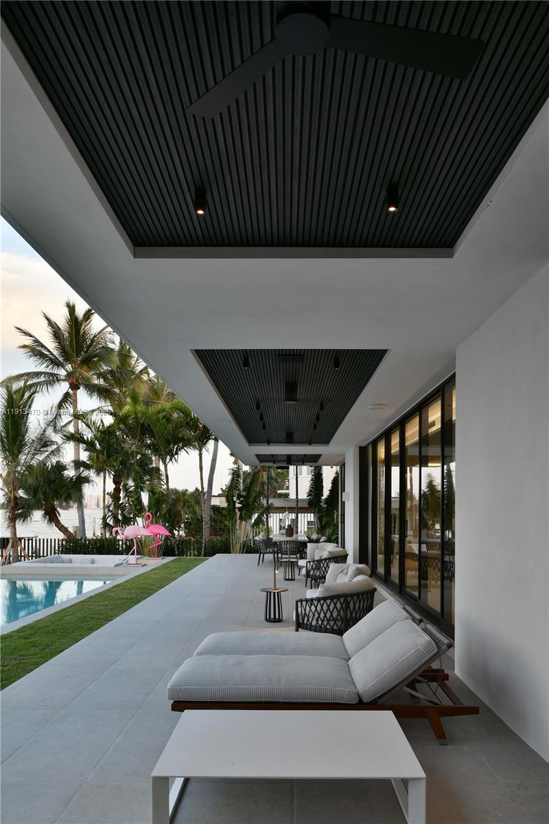 375 N Hibiscus Dr, Miami Beach FL 33139