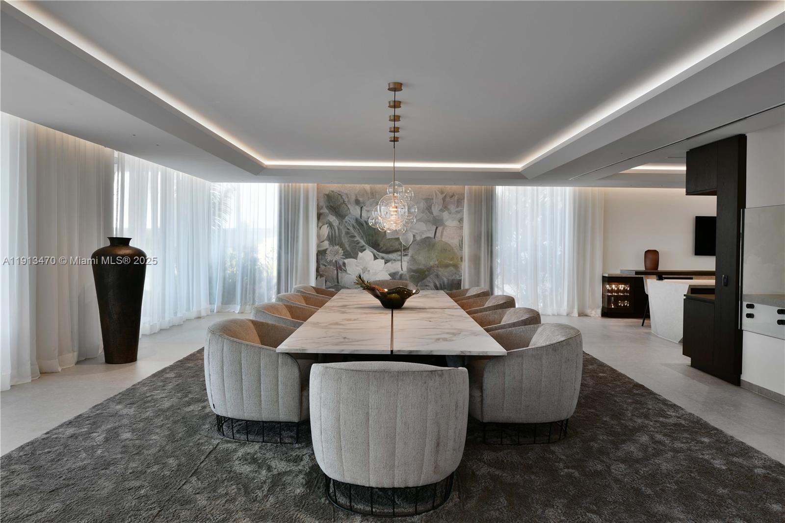 375 N Hibiscus Dr, Miami Beach FL 33139