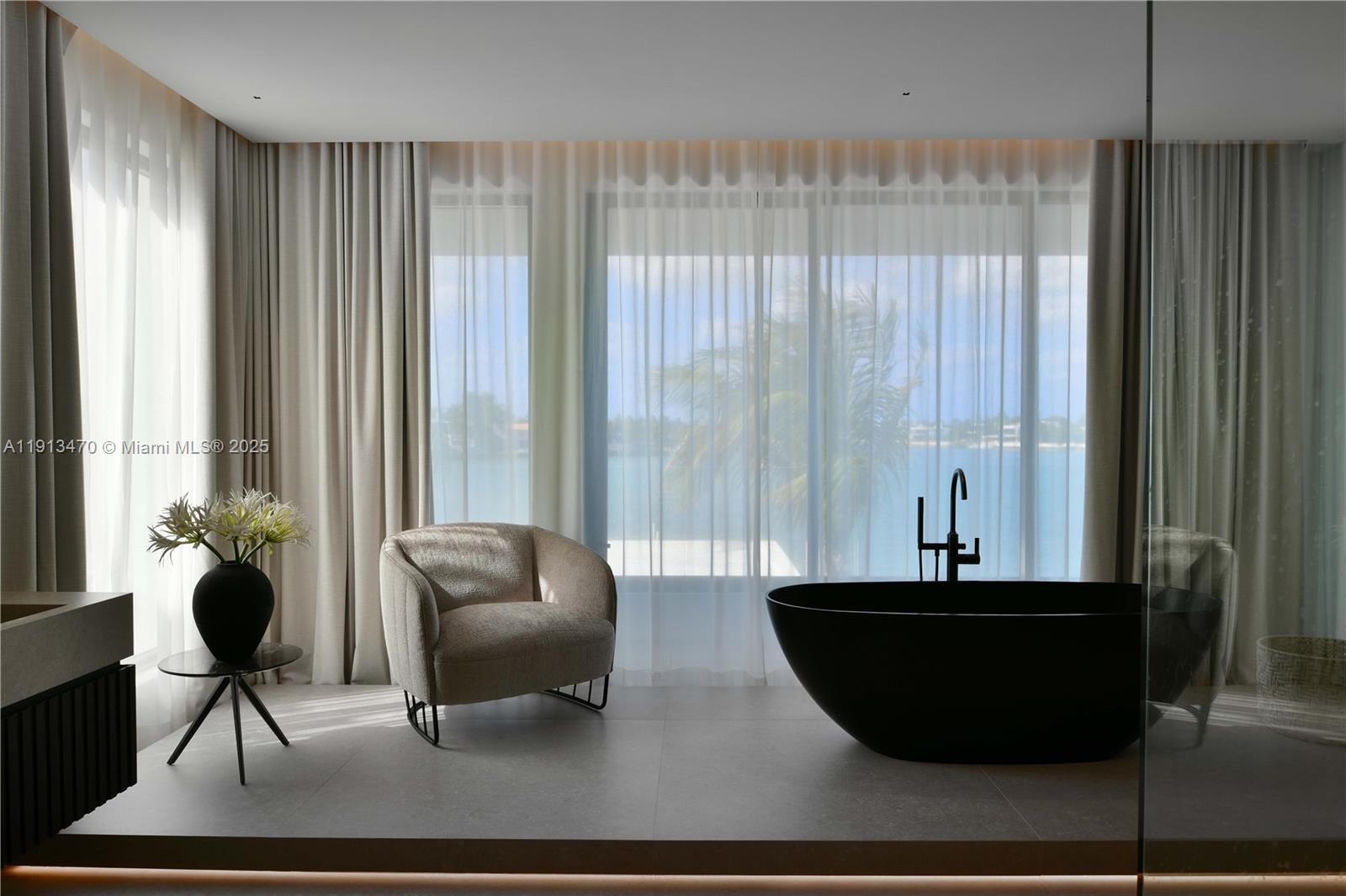 375 N Hibiscus Dr, Miami Beach FL 33139