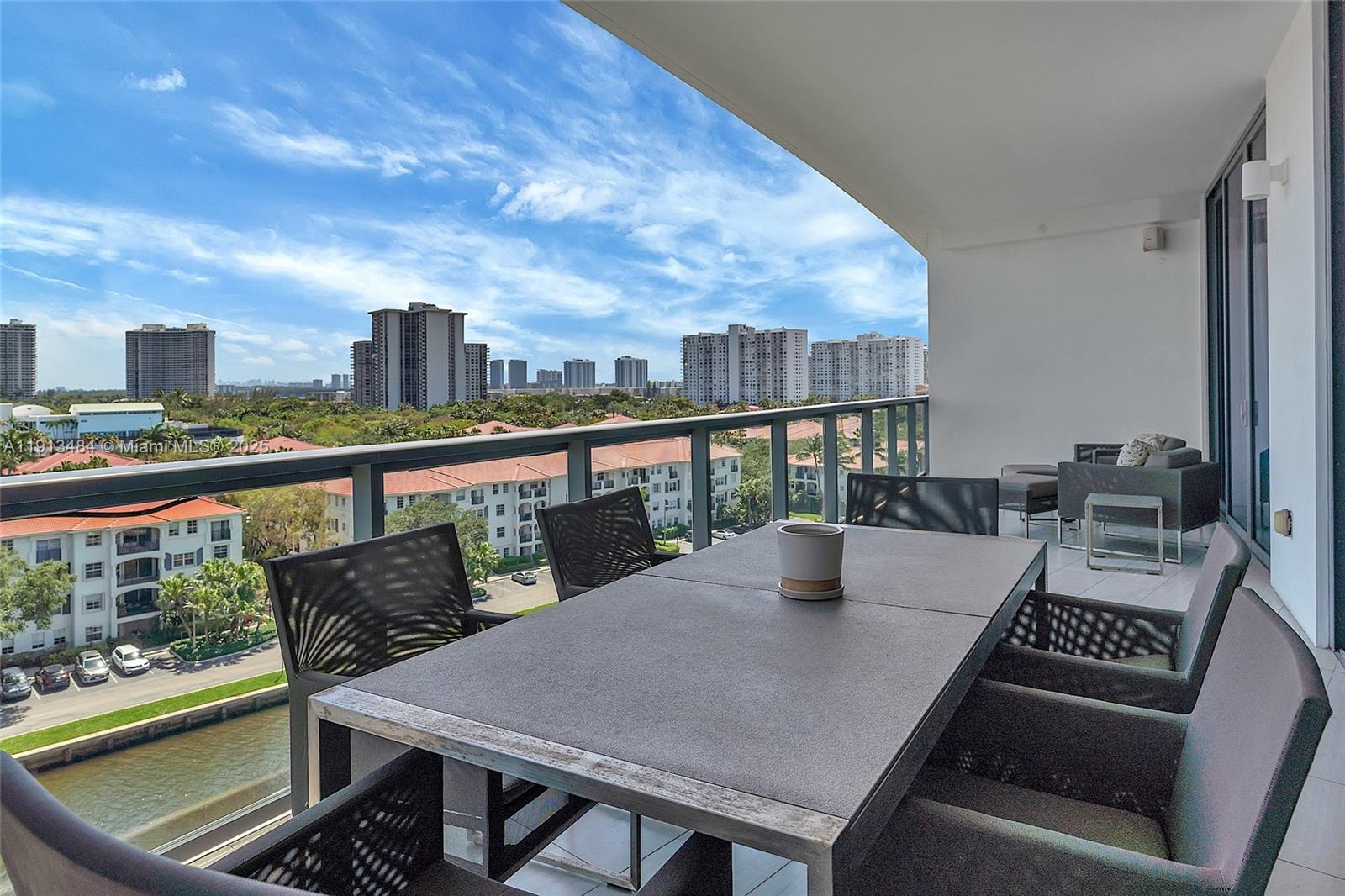 3250 NE 188th St #703, Aventura FL 33180