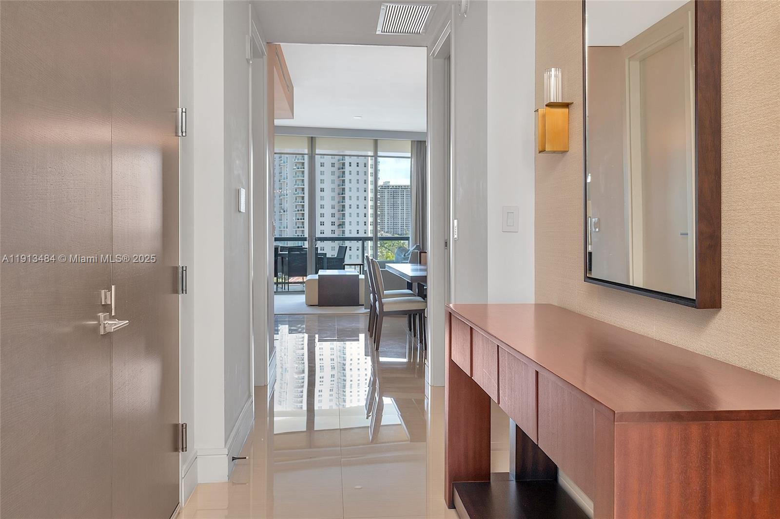 3250 NE 188th St #703, Aventura FL 33180