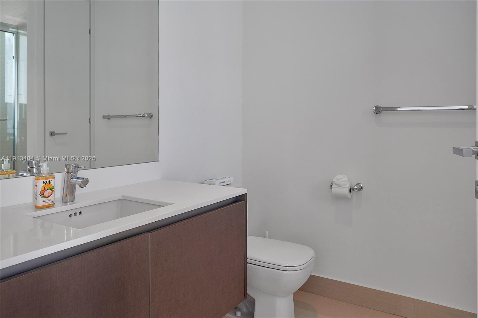 3250 NE 188th St #703, Aventura FL 33180