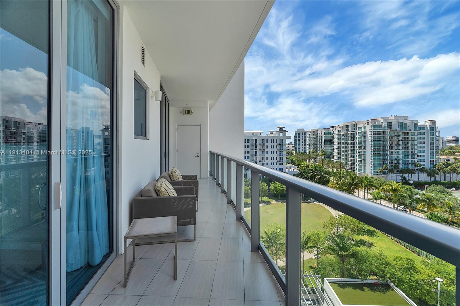 3250 NE 188th St #703, Aventura FL 33180