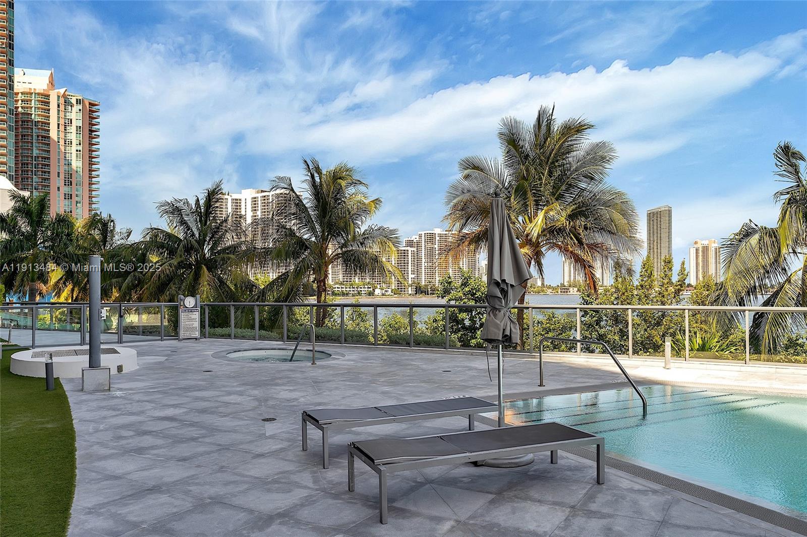 3250 NE 188th St #703, Aventura FL 33180