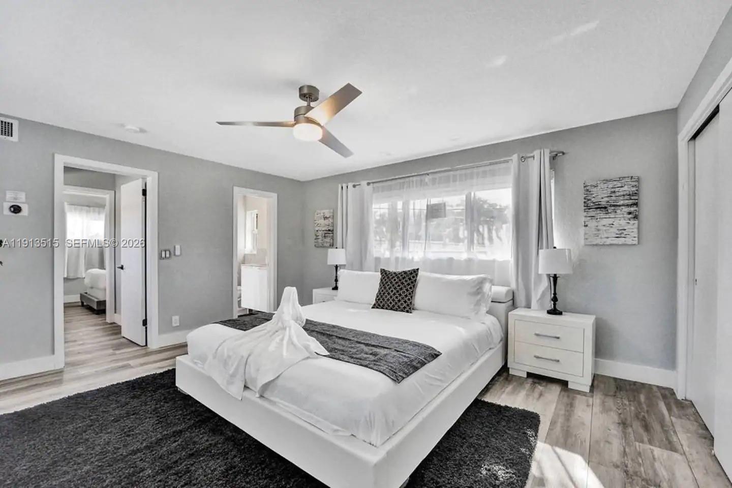 1241 Hollywood Blvd, Hollywood FL 33019