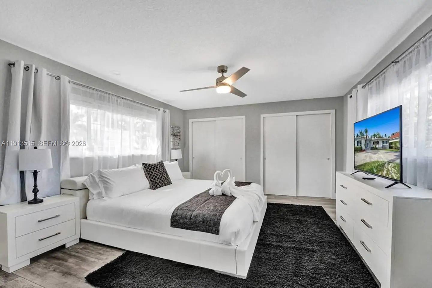 1241 Hollywood Blvd, Hollywood FL 33019