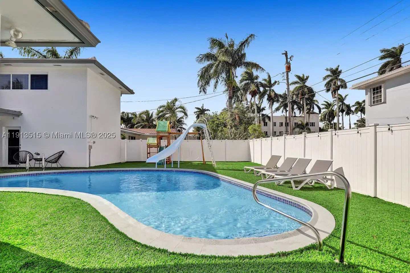 1241 Hollywood Blvd, Hollywood FL 33019