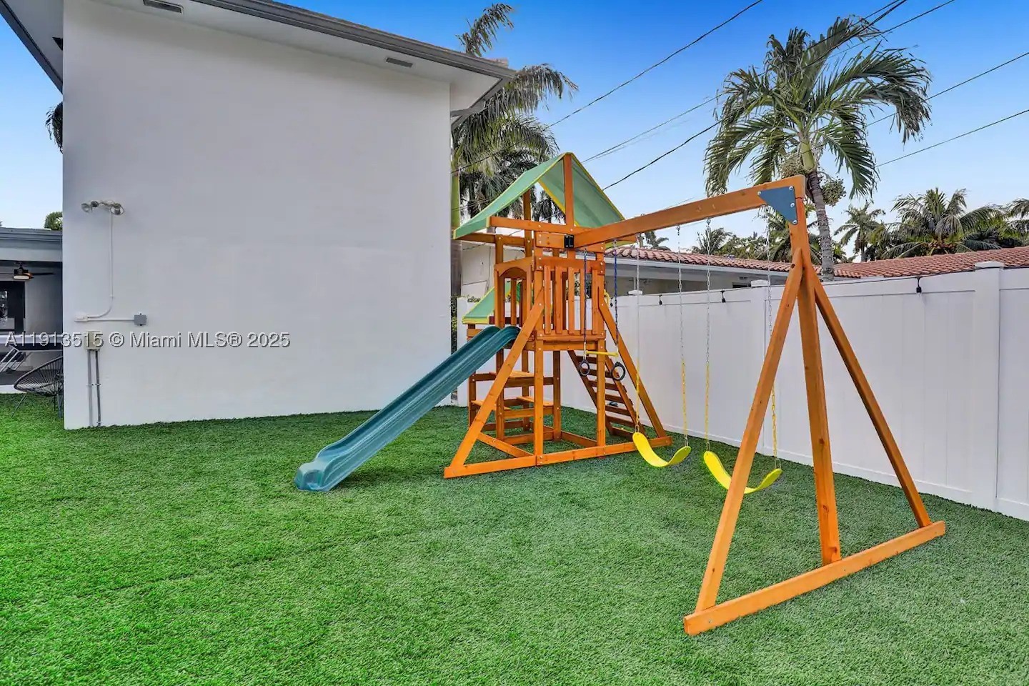 1241 Hollywood Blvd, Hollywood FL 33019