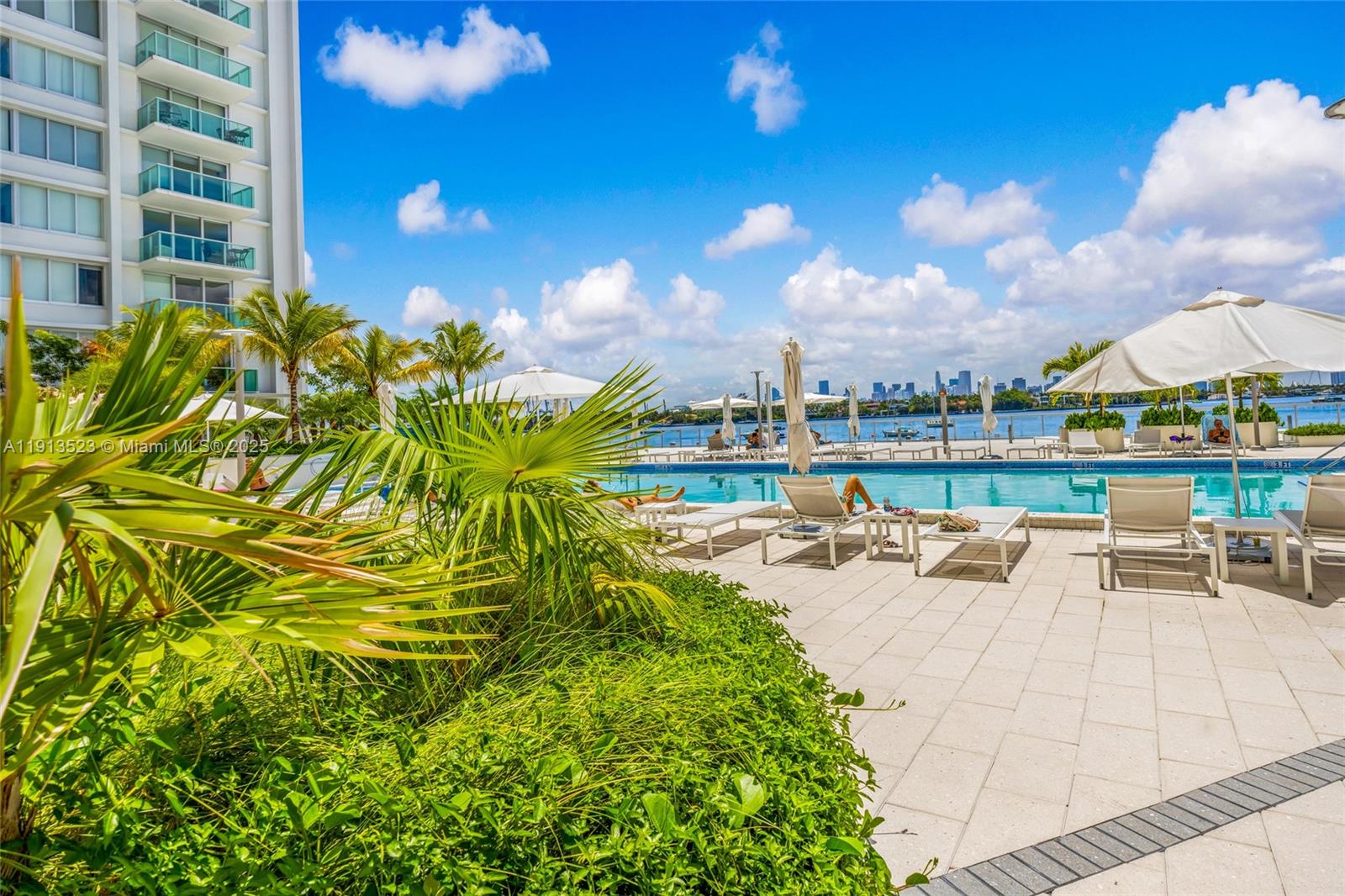 1000 West Ave #732, Miami Beach FL 33139