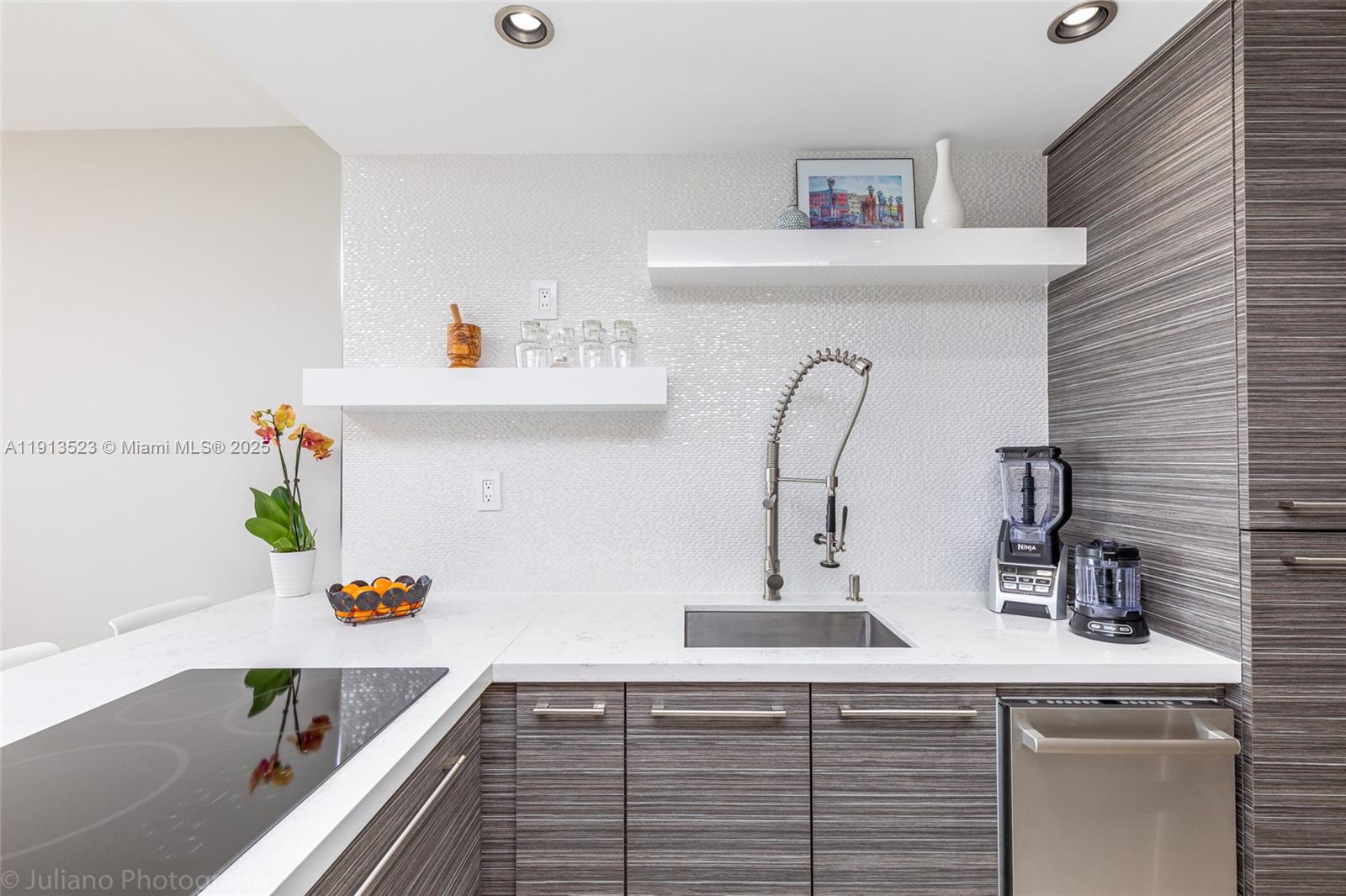 1000 West Ave #732, Miami Beach FL 33139