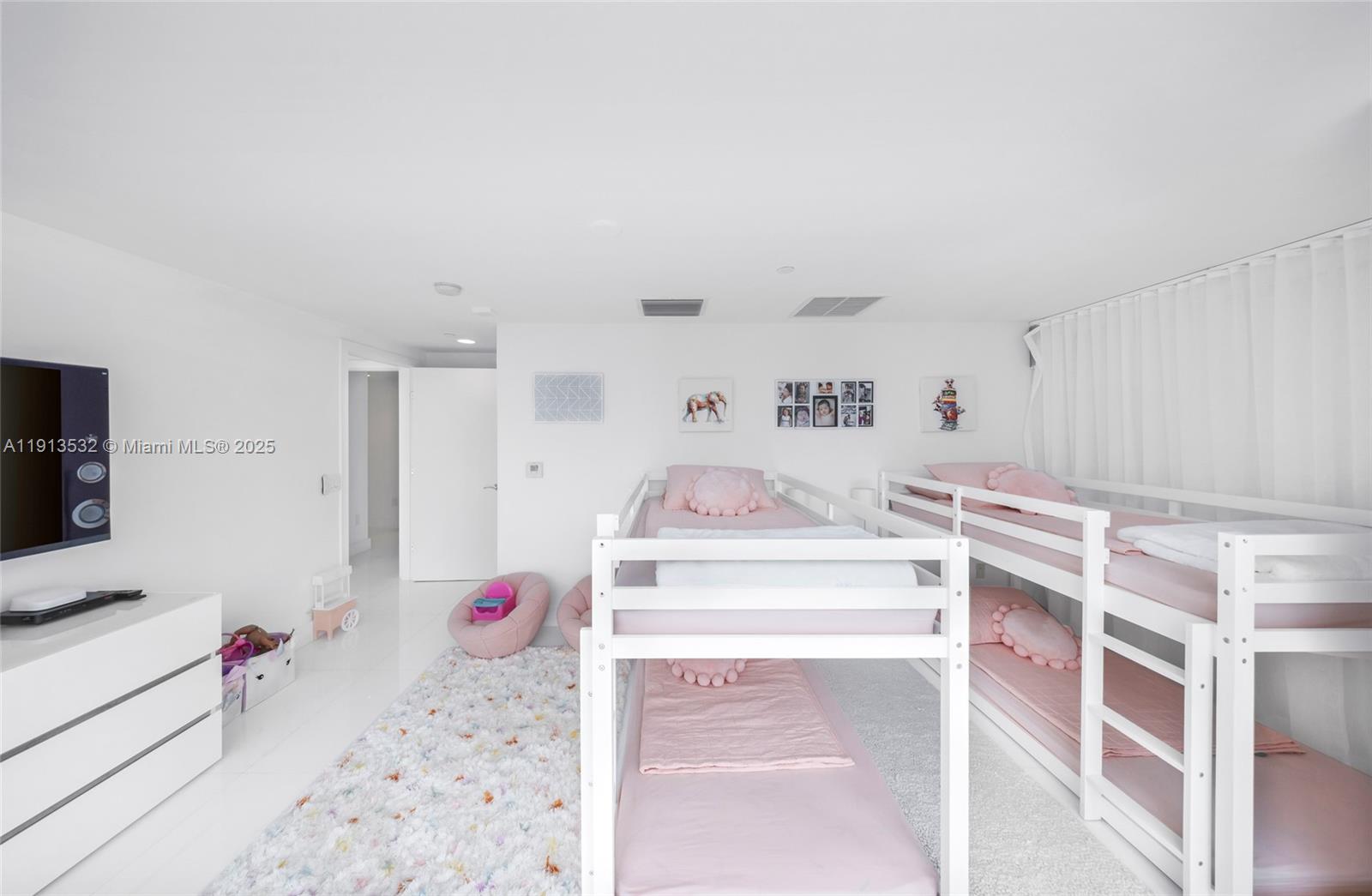 Aventura FL 33180 - A11913532