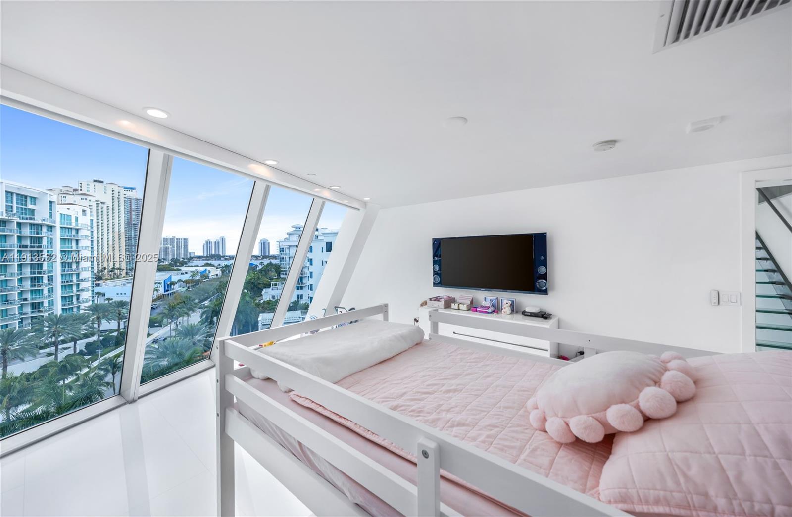 Aventura FL 33180 - A11913532
