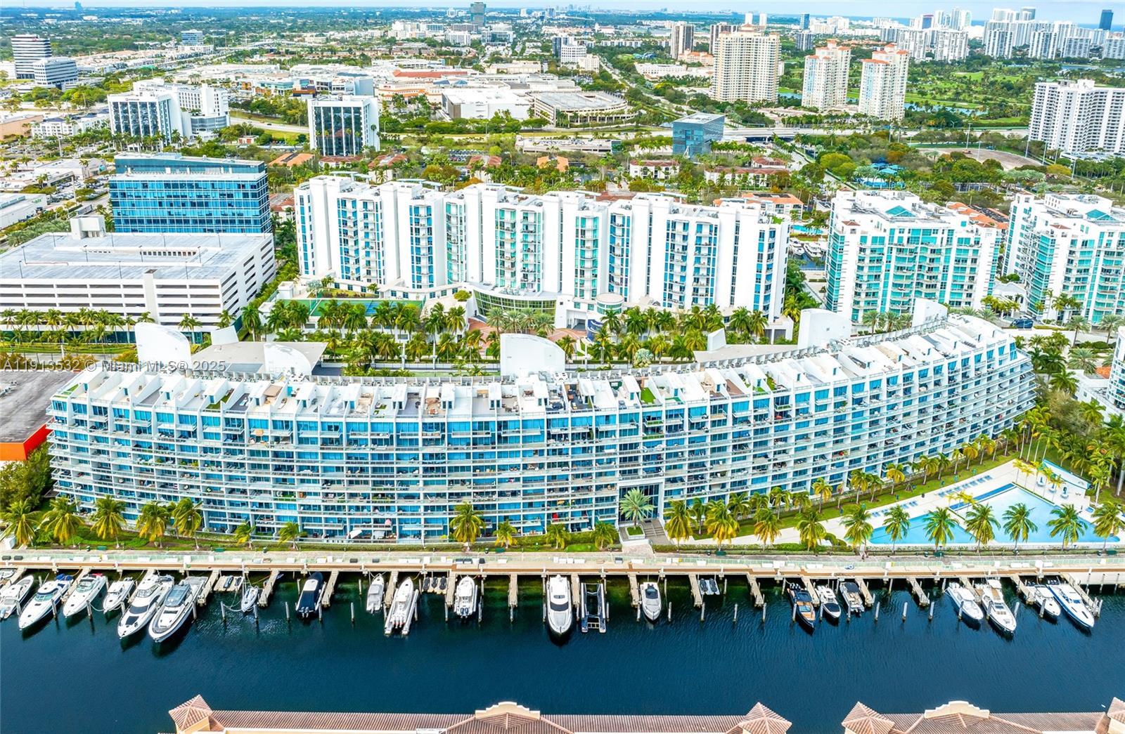 Aventura FL 33180 - A11913532