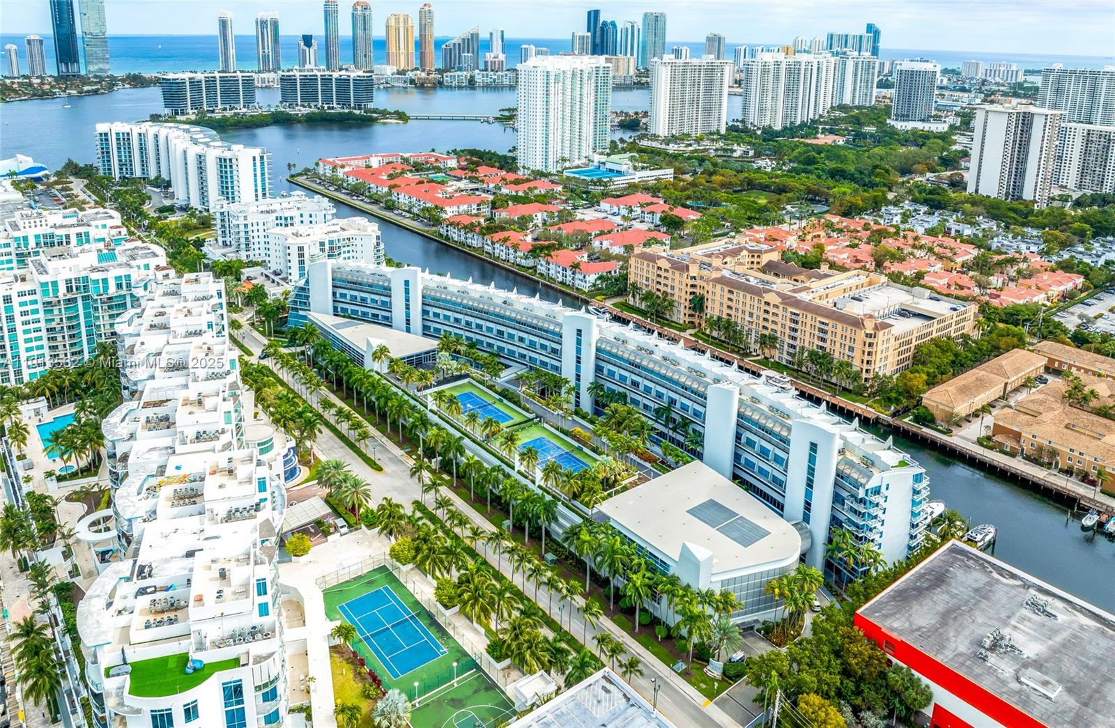 Aventura FL 33180 - A11913532