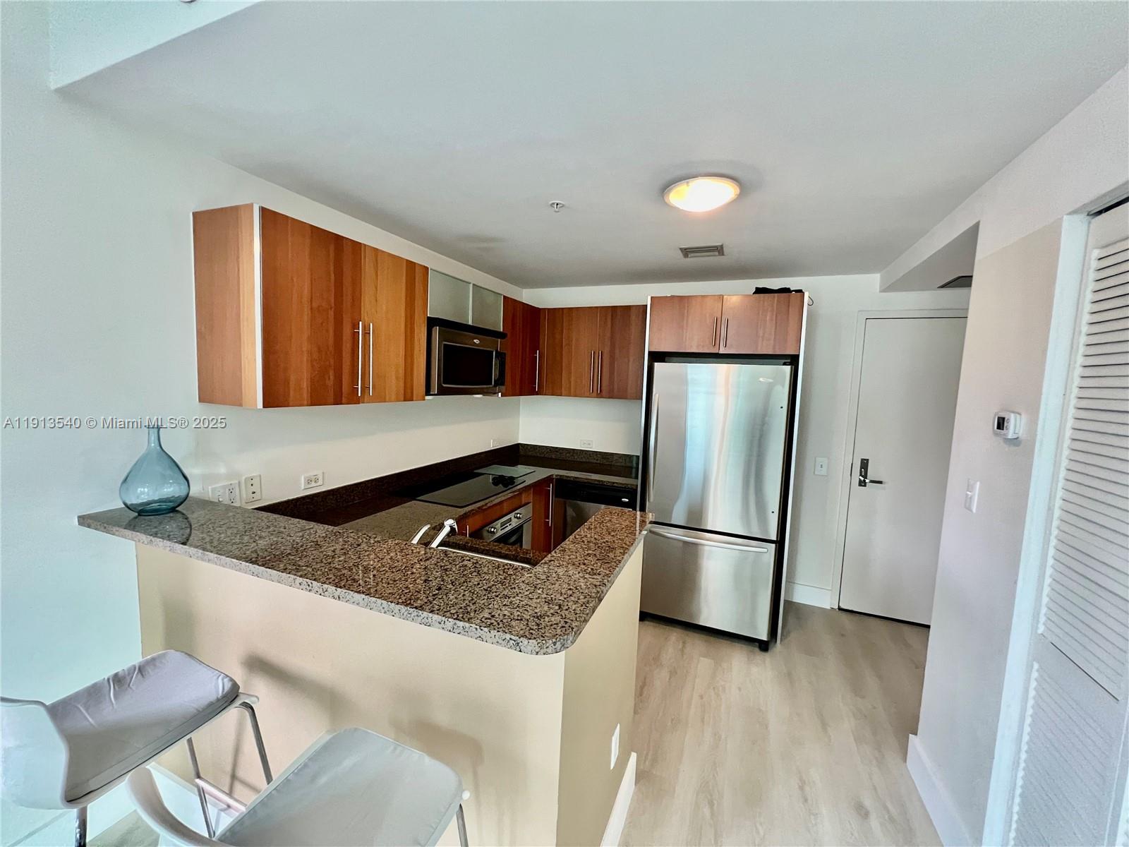 300 S Biscayne Blvd #1511, Miami FL 33131