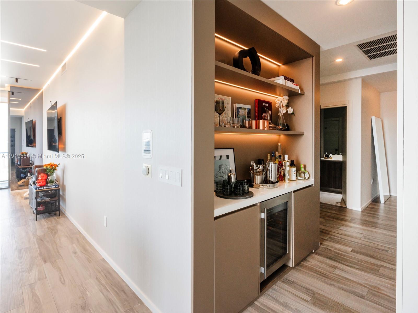 801 S Miami Ave #4909, Miami FL 33130