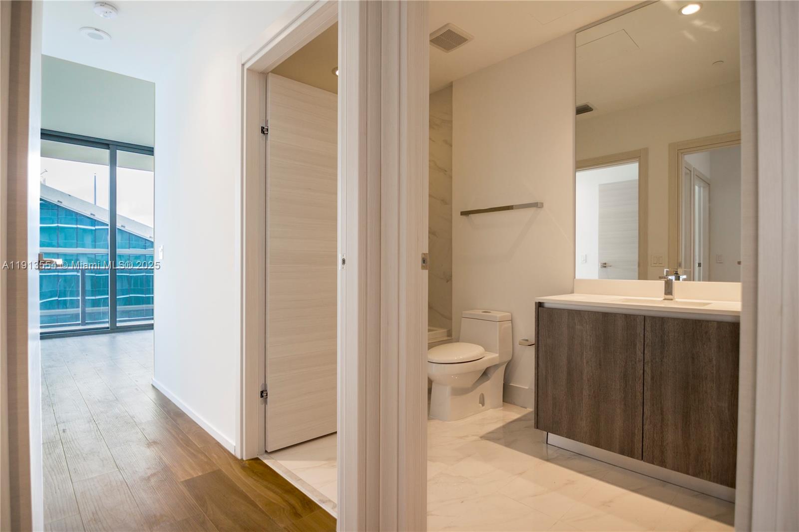801 S Miami Ave #4909, Miami FL 33130