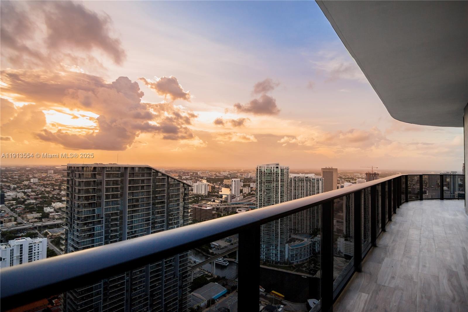 801 S Miami Ave #4909, Miami FL 33130