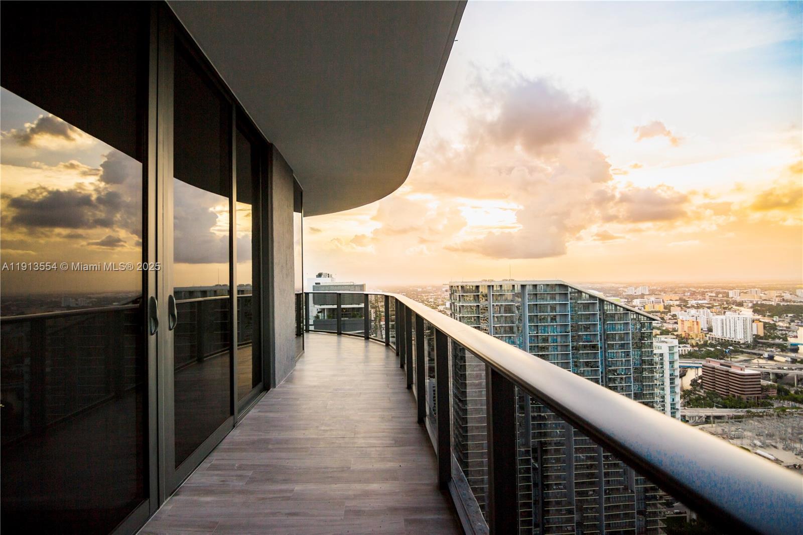 801 S Miami Ave #4909, Miami FL 33130