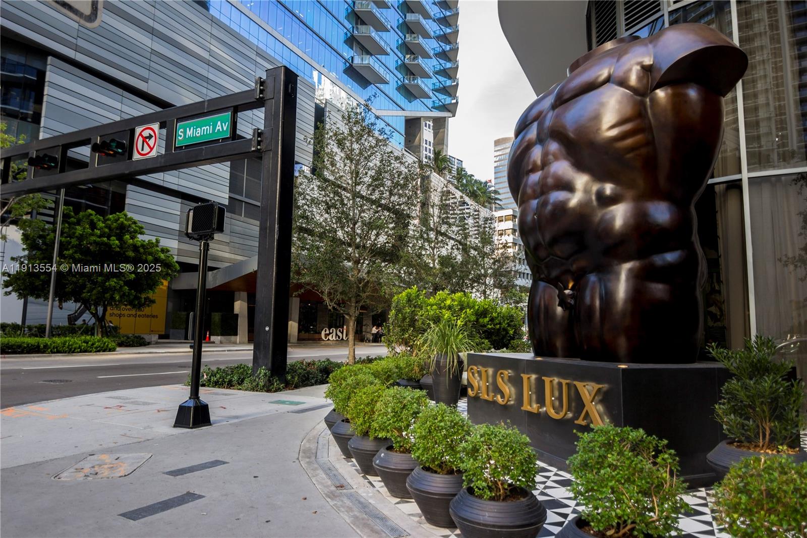 801 S Miami Ave #4909, Miami FL 33130