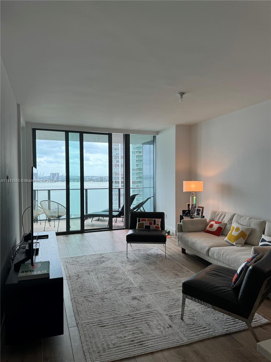 650 NE 32 street #1805, Miami FL 33137