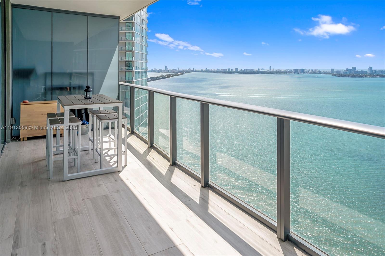 650 NE 32nd St #3102, Miami FL 33137