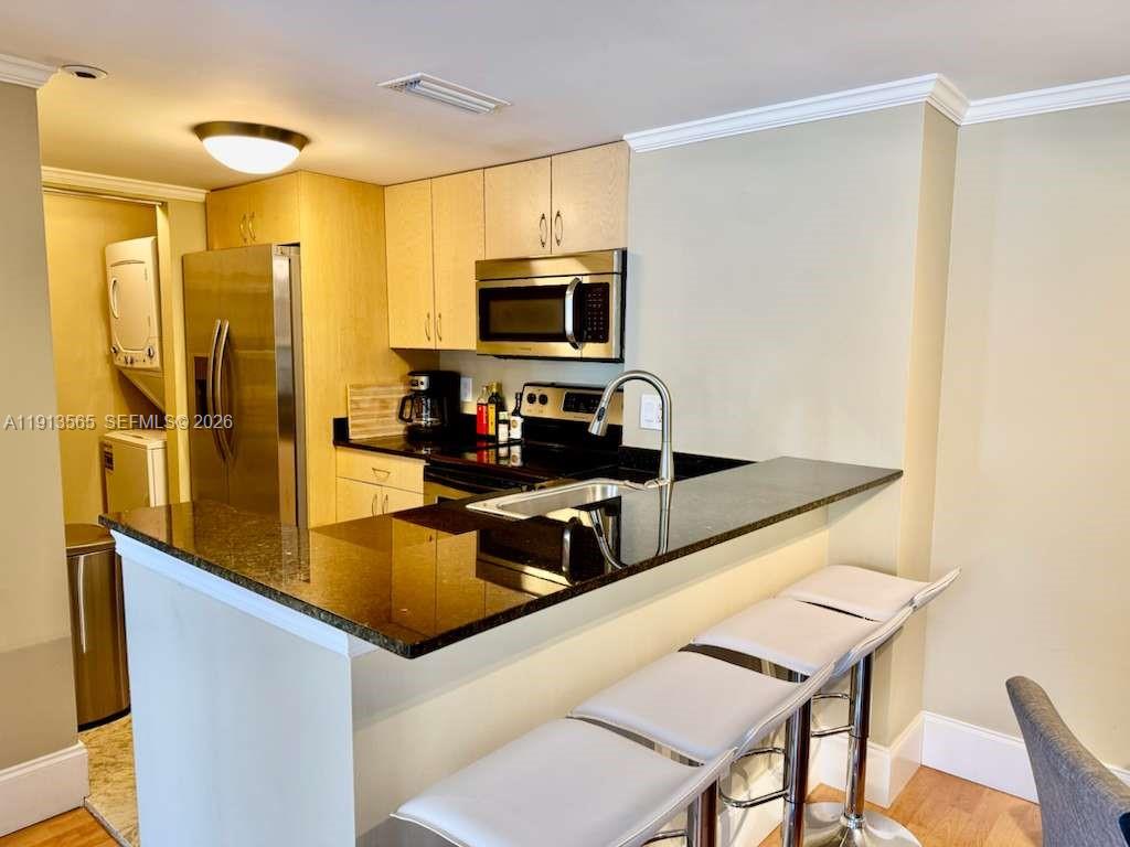 770 Claughton Island Dr #1613, Miami FL 33131