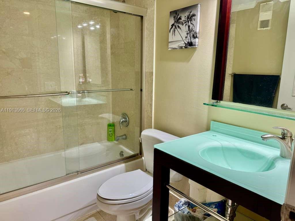 770 Claughton Island Dr #1613, Miami FL 33131