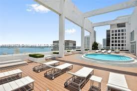 500 Brickell Ave #1504, Miami FL 33131