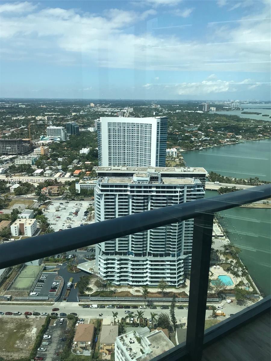 650 NE 32nd St #4908, Miami FL 33137