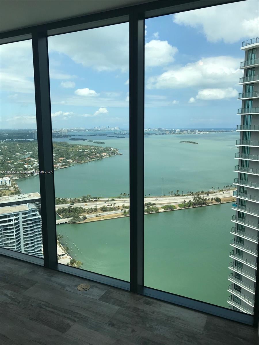650 NE 32nd St #4908, Miami FL 33137