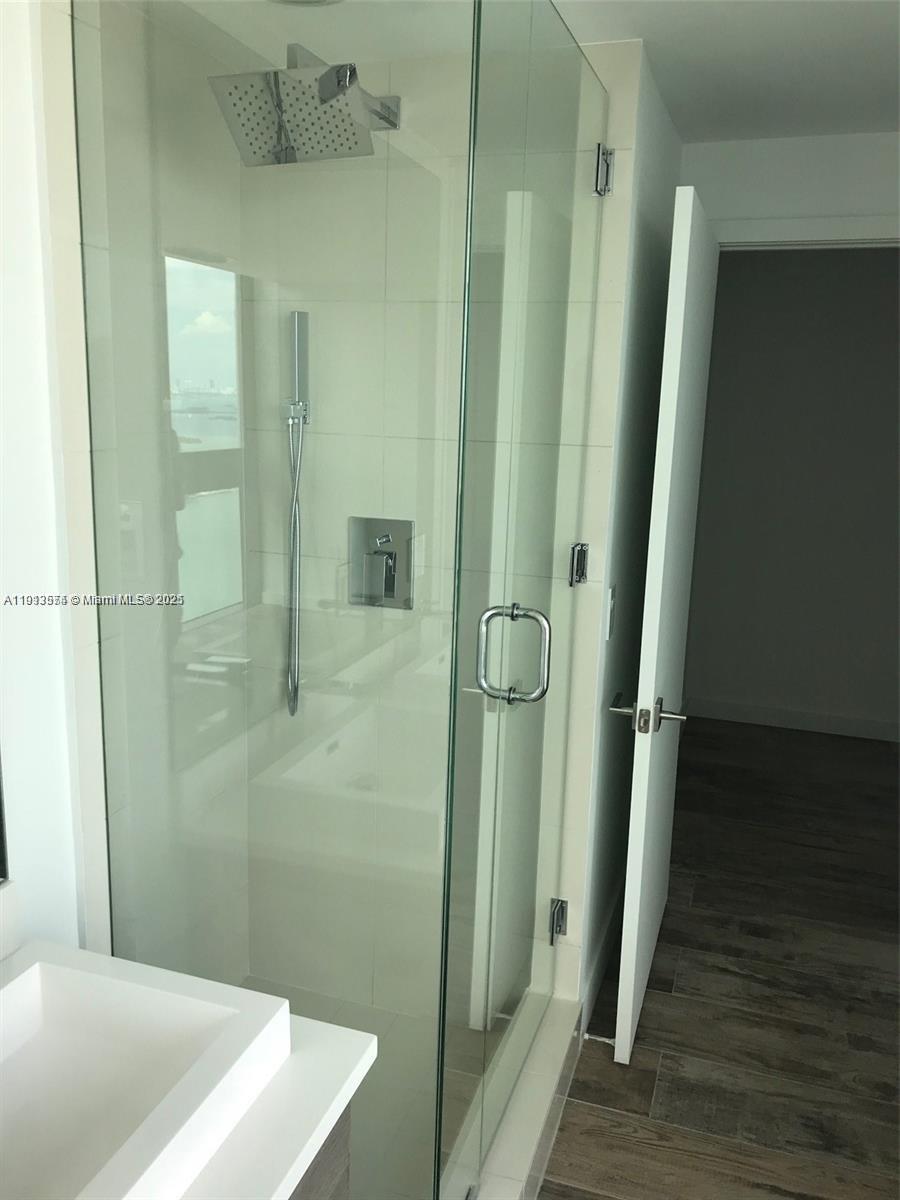 650 NE 32nd St #4908, Miami FL 33137