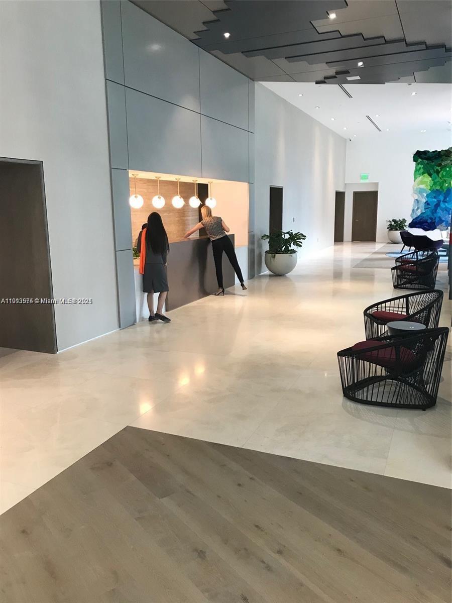 650 NE 32nd St #4908, Miami FL 33137