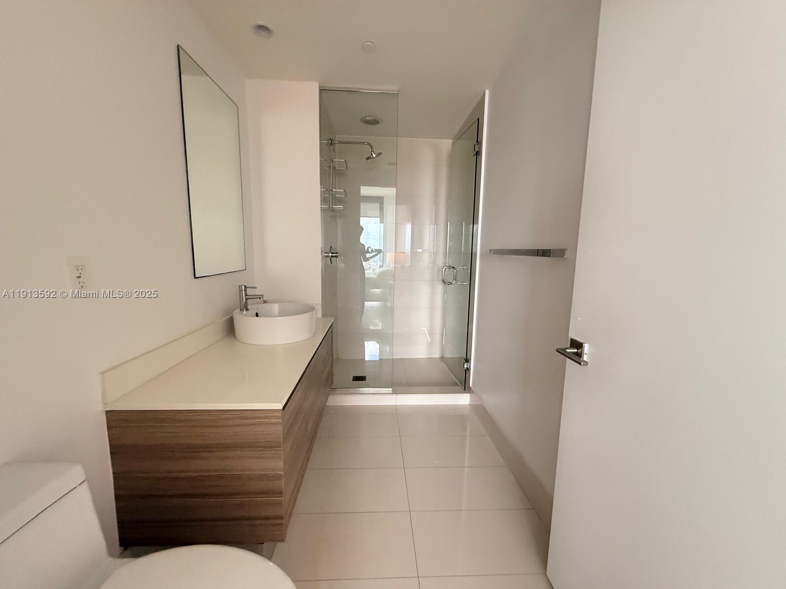 121 NE 34th St #1809, Miami FL 33137