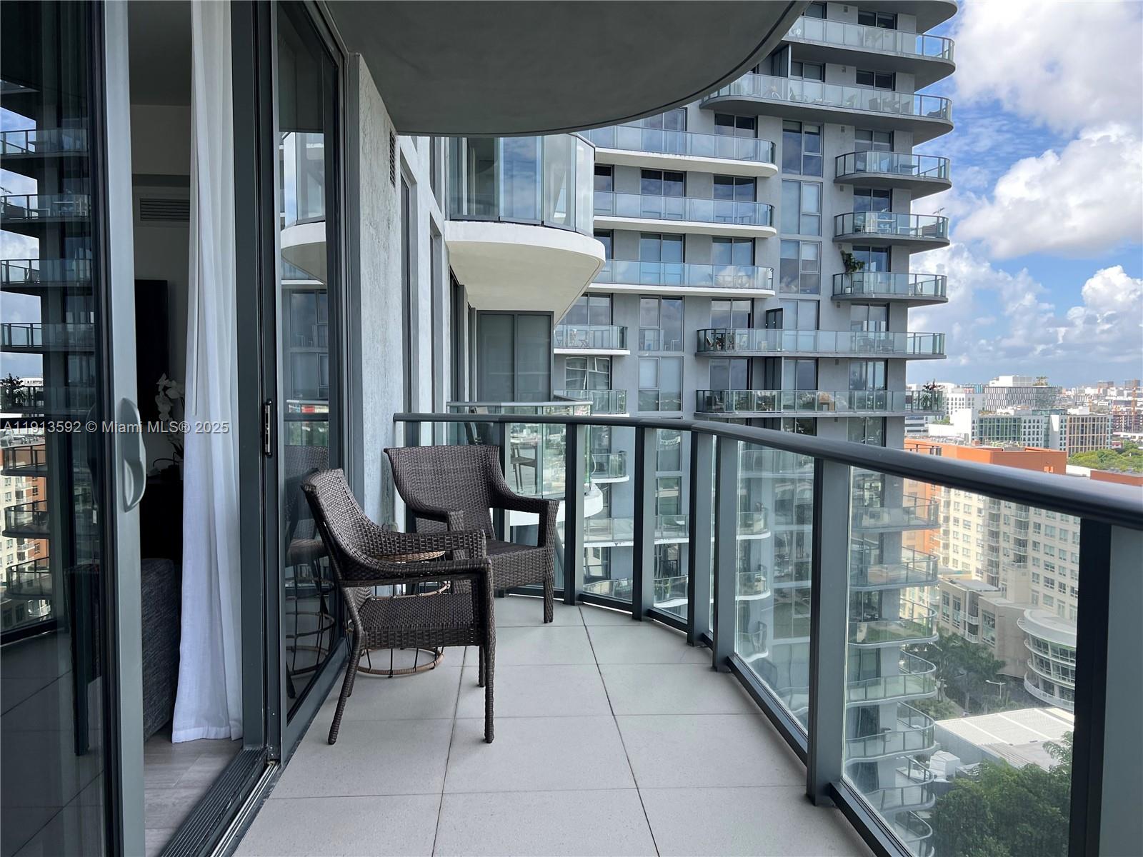 121 NE 34th St #1809, Miami FL 33137