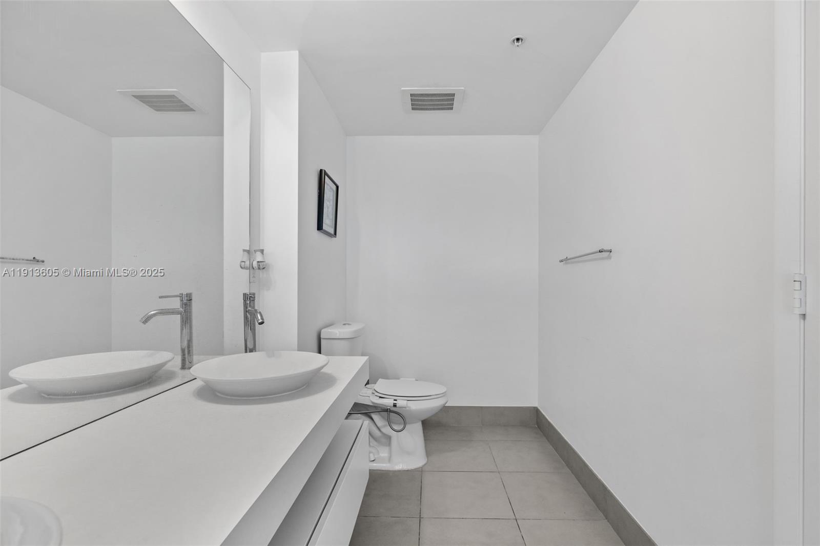 92 SW 3rd St #4403, Miami FL 33130