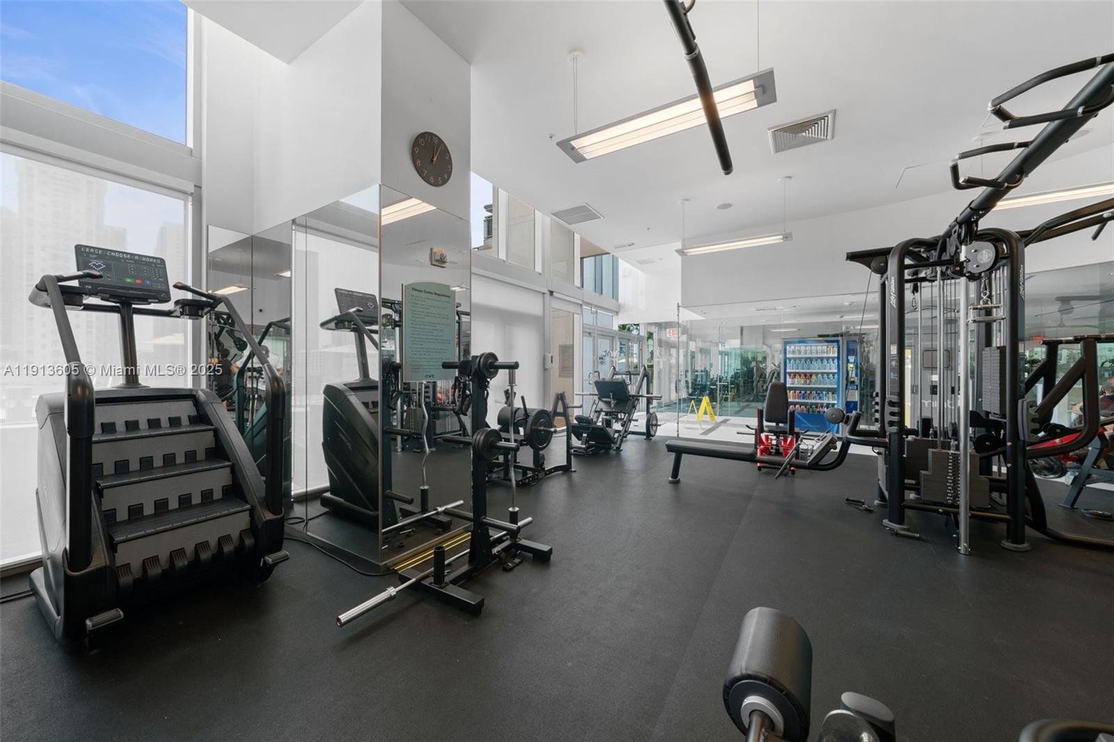 92 SW 3rd St #4403, Miami FL 33130
