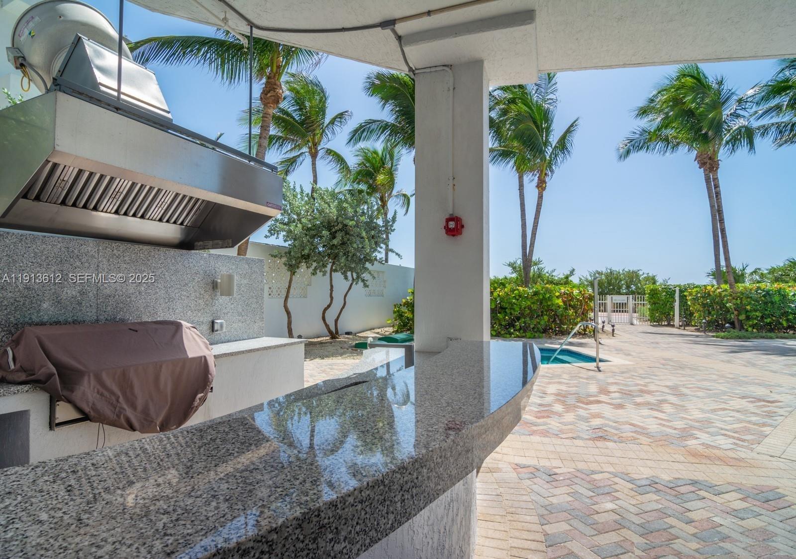 6515 Collins Ave #1007, Miami Beach FL 33141