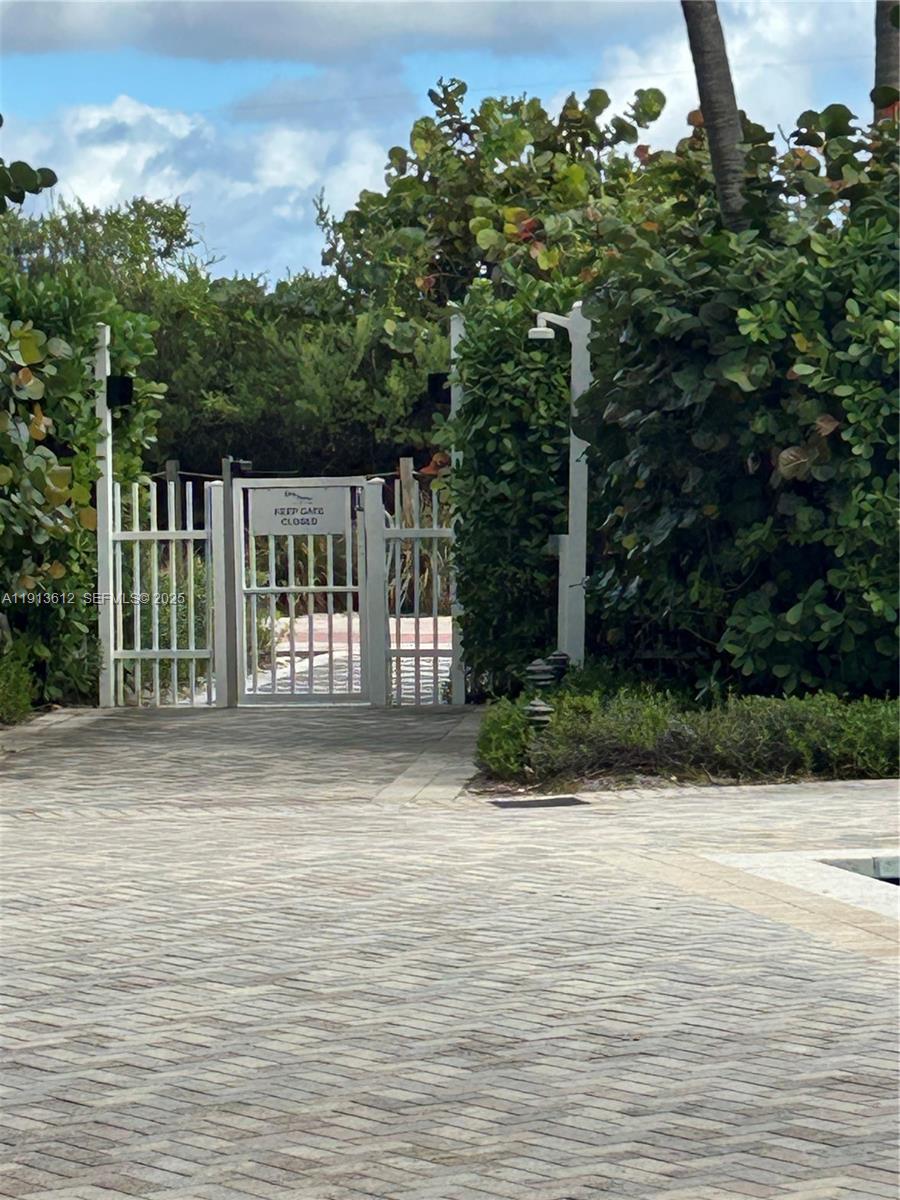 6515 Collins Ave #1007, Miami Beach FL 33141